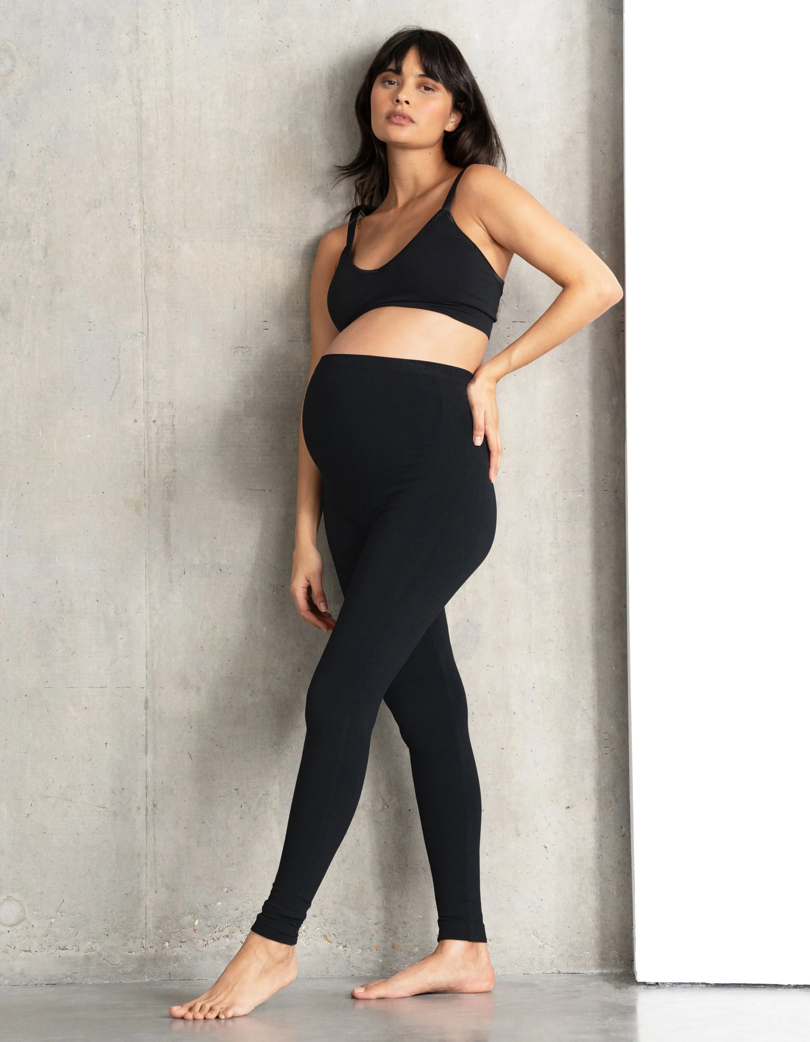 Ultimate Seamless Over Bump Maternity Leggings