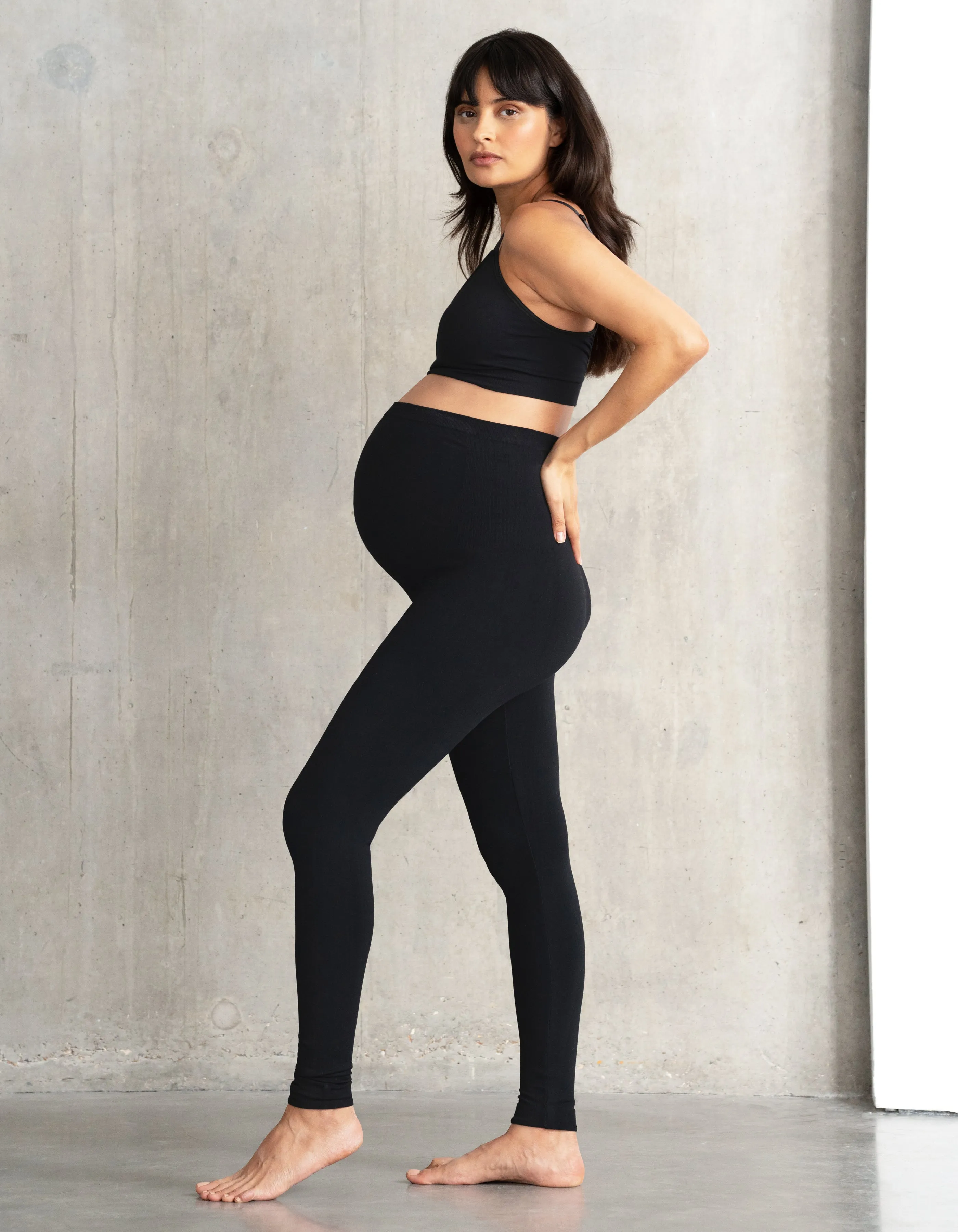Ultimate Seamless Over Bump Maternity Leggings